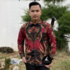 Kemeja batik ironman marun outdoor